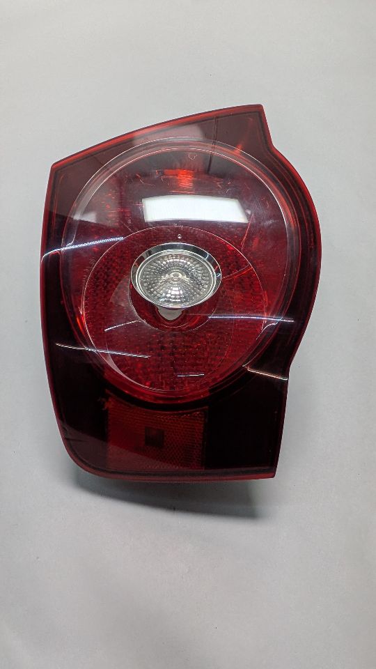 2010 VOLKSWAGEN JETTA 5cyl Gasoline 2.5 Left TAIL LAMP - 391076 — photo 7