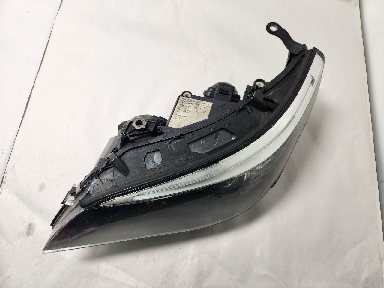 2010 BMW 528i 6cyl Gasoline 3.0 Left HEADLAMP ASSEMBLY - 391113 — photo 4