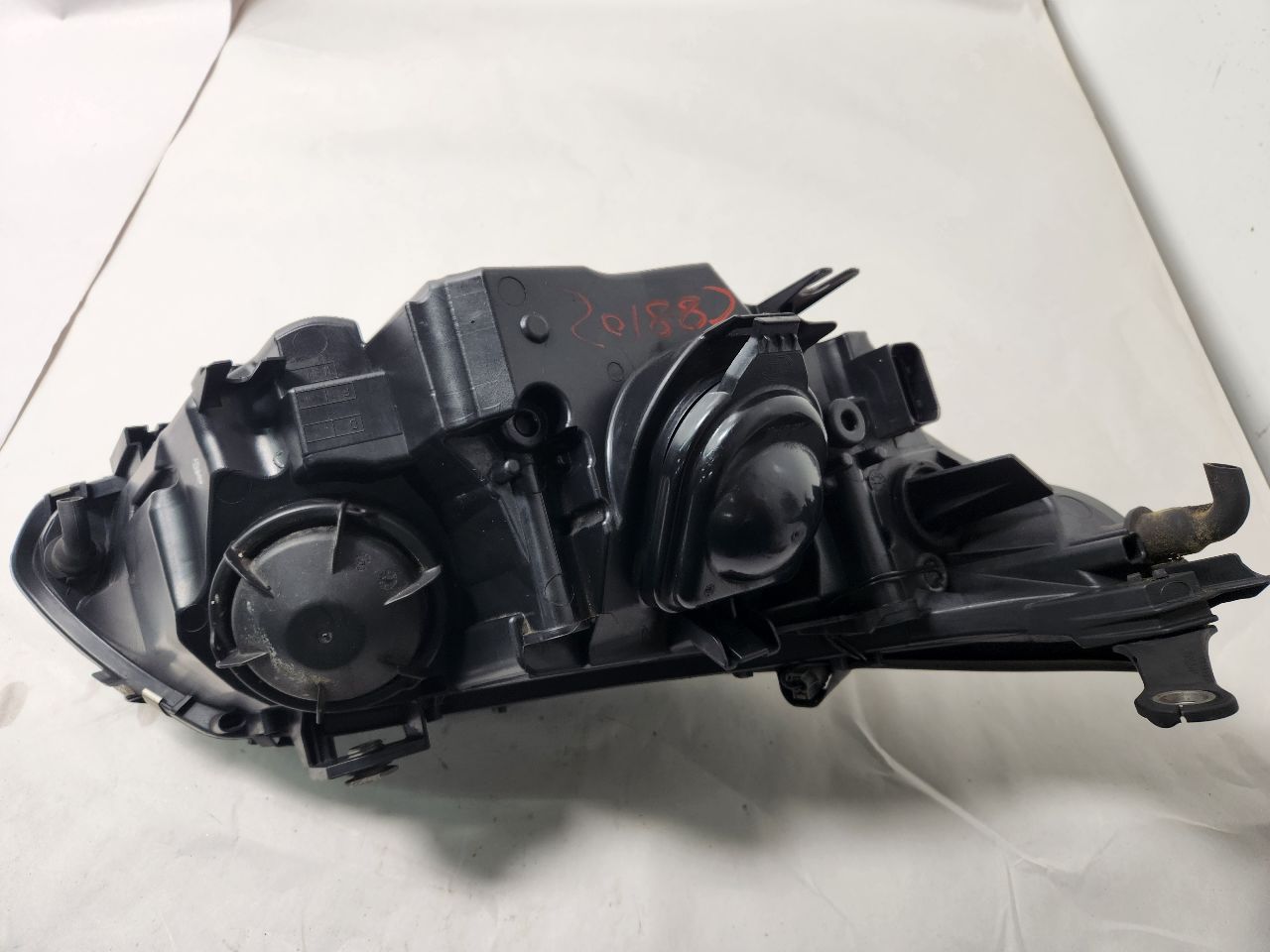 2010 BMW 528i 6cyl Gasoline 3.0 Left HEADLAMP ASSEMBLY - 391113 — photo 7
