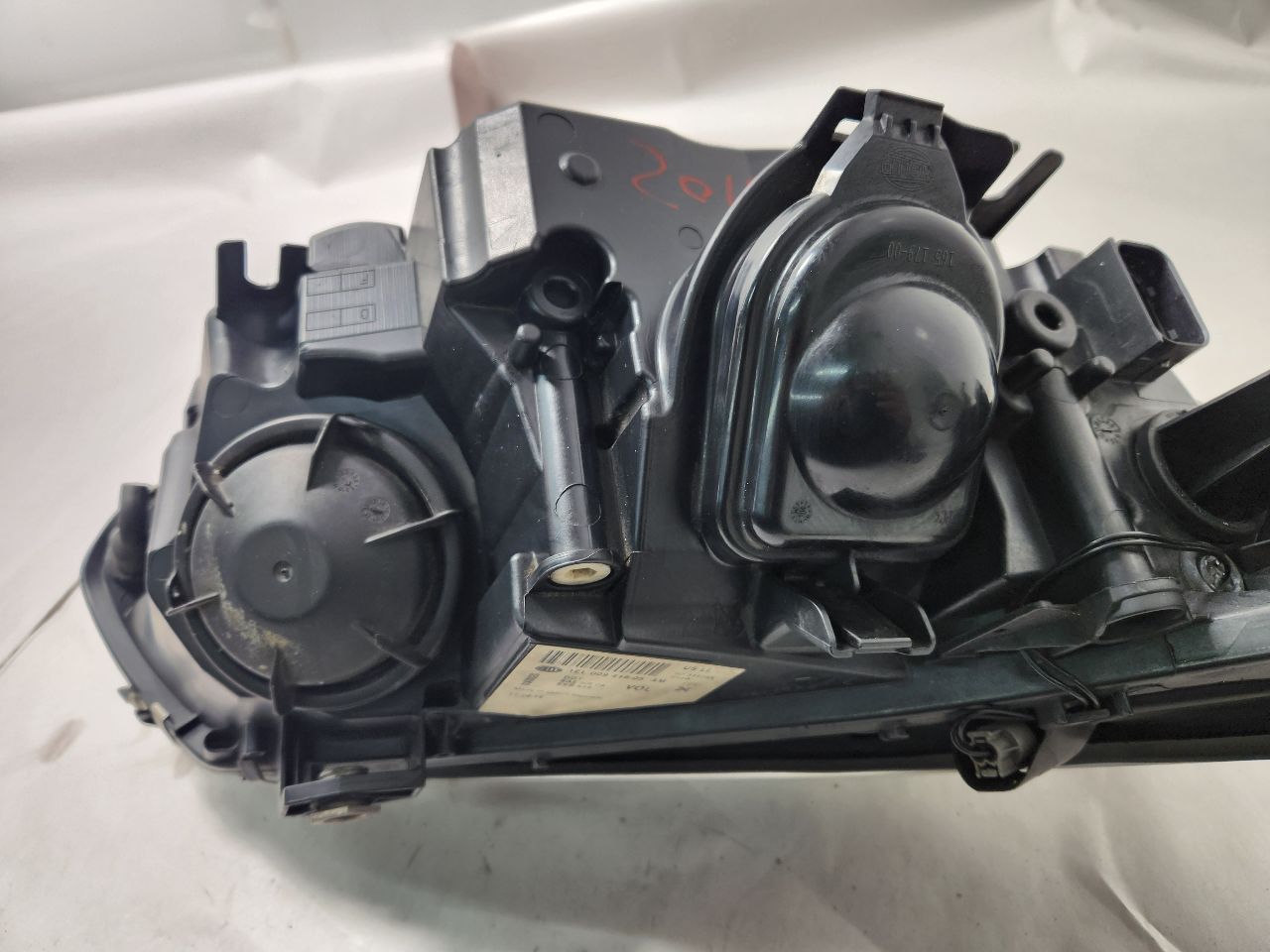 2010 BMW 528i 6cyl Gasoline 3.0 Left HEADLAMP ASSEMBLY - 391113 — photo 8