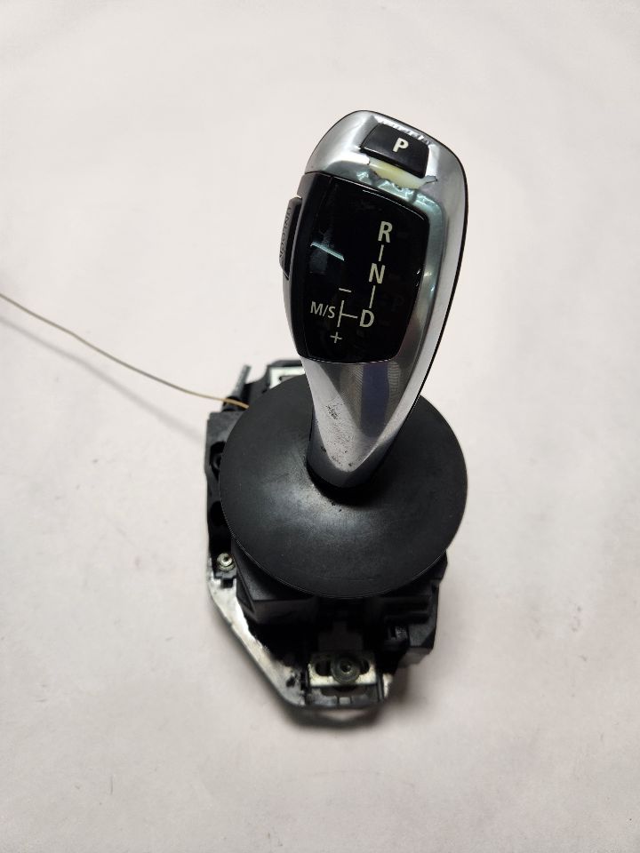 2010 BMW 528i 6cyl Gasoline 3.0 Trans Shift Assy - 391119 — photo 3