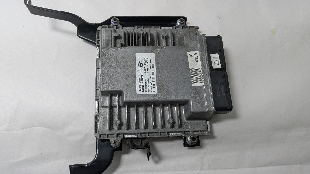 2017 HYUNDAI SONATA 4cyl Gasoline 2.4 PZEV Eng/Motor Cont Mod - 391128 — photo 1