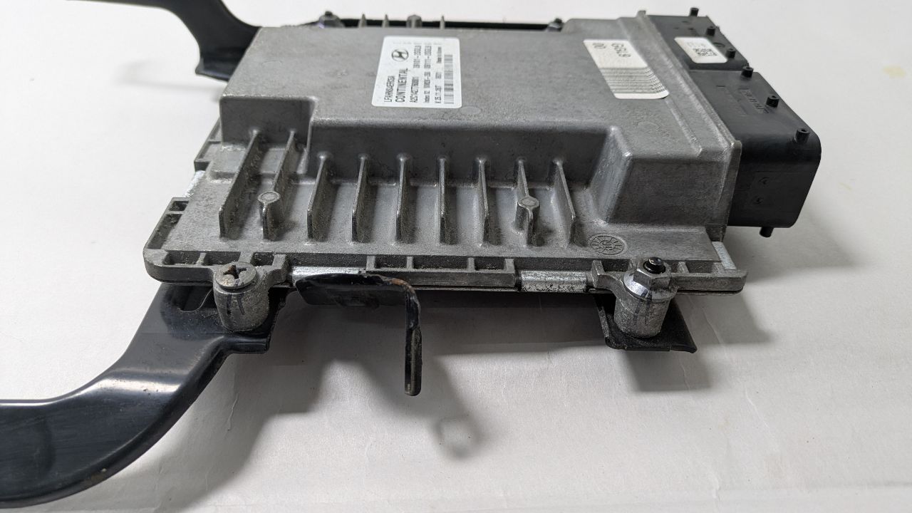 2017 HYUNDAI SONATA 4cyl Gasoline 2.4 PZEV Eng/Motor Cont Mod - 391128 — photo 2