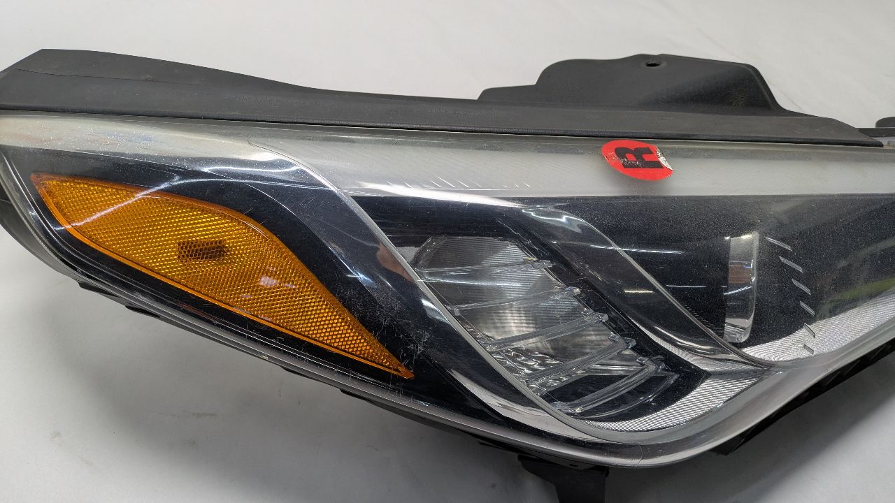 2017 HYUNDAI SONATA 4cyl Gasoline 2.4 PZEV Right HEADLAMP ASSEMBLY - 391133 — photo 2