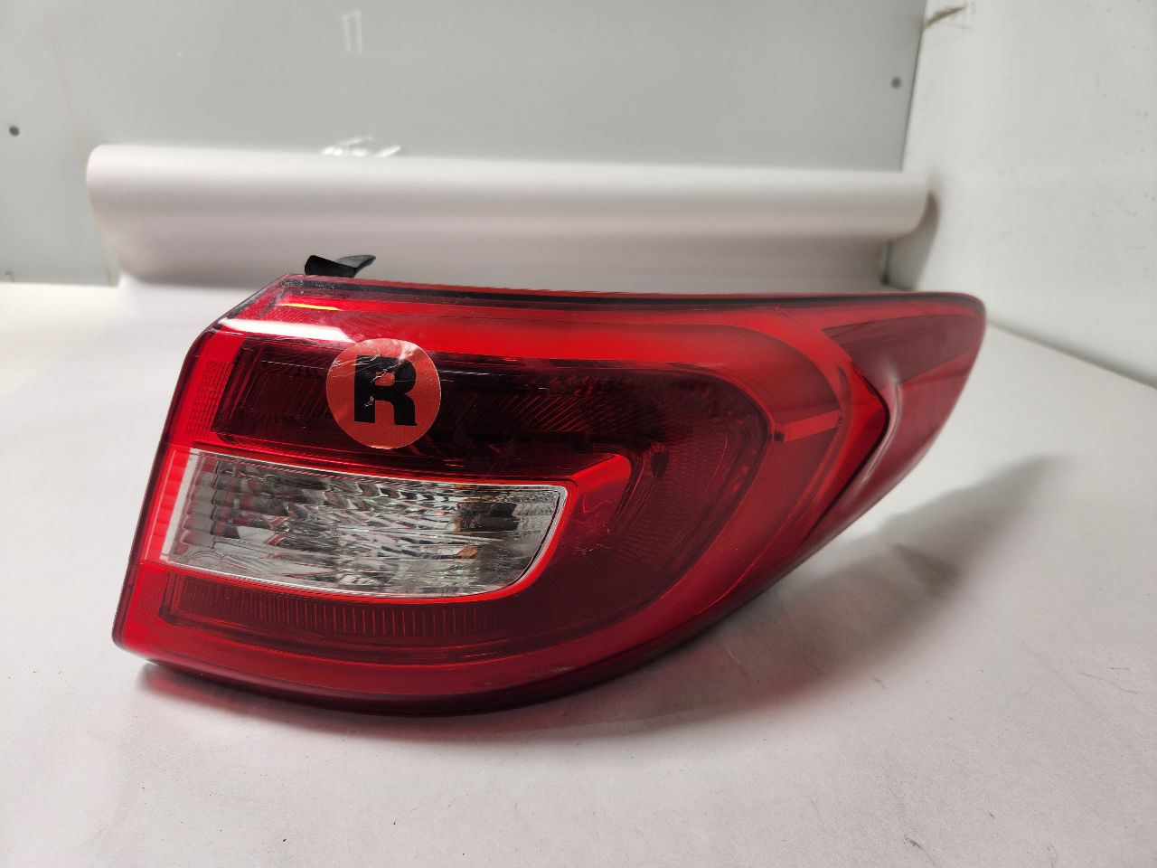 2017 HYUNDAI SONATA 4cyl Gasoline 2.4 PZEV Right TAIL LAMP - 391171 — photo 1