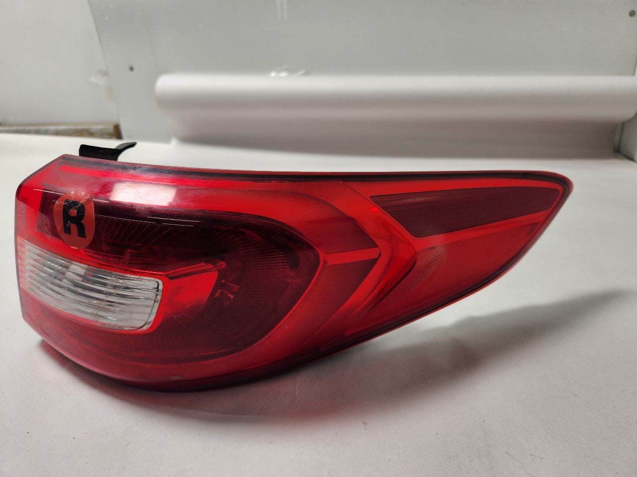 2017 HYUNDAI SONATA 4cyl Gasoline 2.4 PZEV Right TAIL LAMP - 391171 — photo 2
