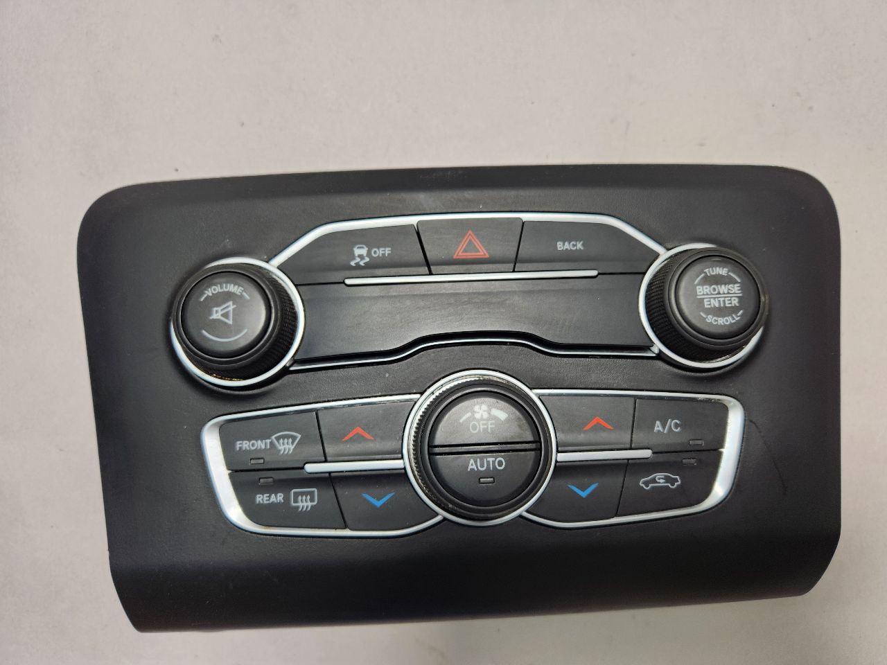 2016 DODGE CHARGER 6cyl Gasoline 3.6 TEMP CONTROL - 391201 — photo 1
