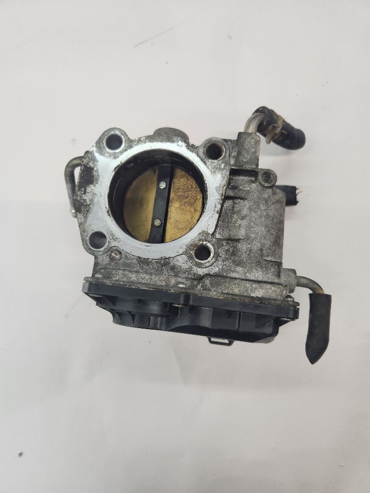 2007 SCION TC 4cyl Gasoline 2.4 THROTTLE BODY ASSY - 391241 — photo 3