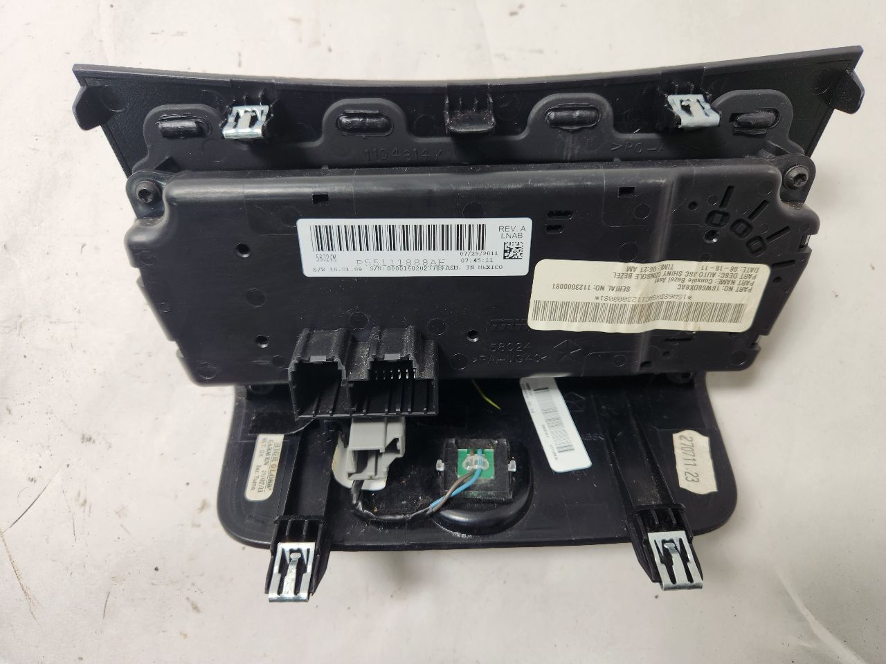 2012 CHRYSLER 200 4cyl Gasoline 2.4 TEMP CONTROL - 391300 — photo 6