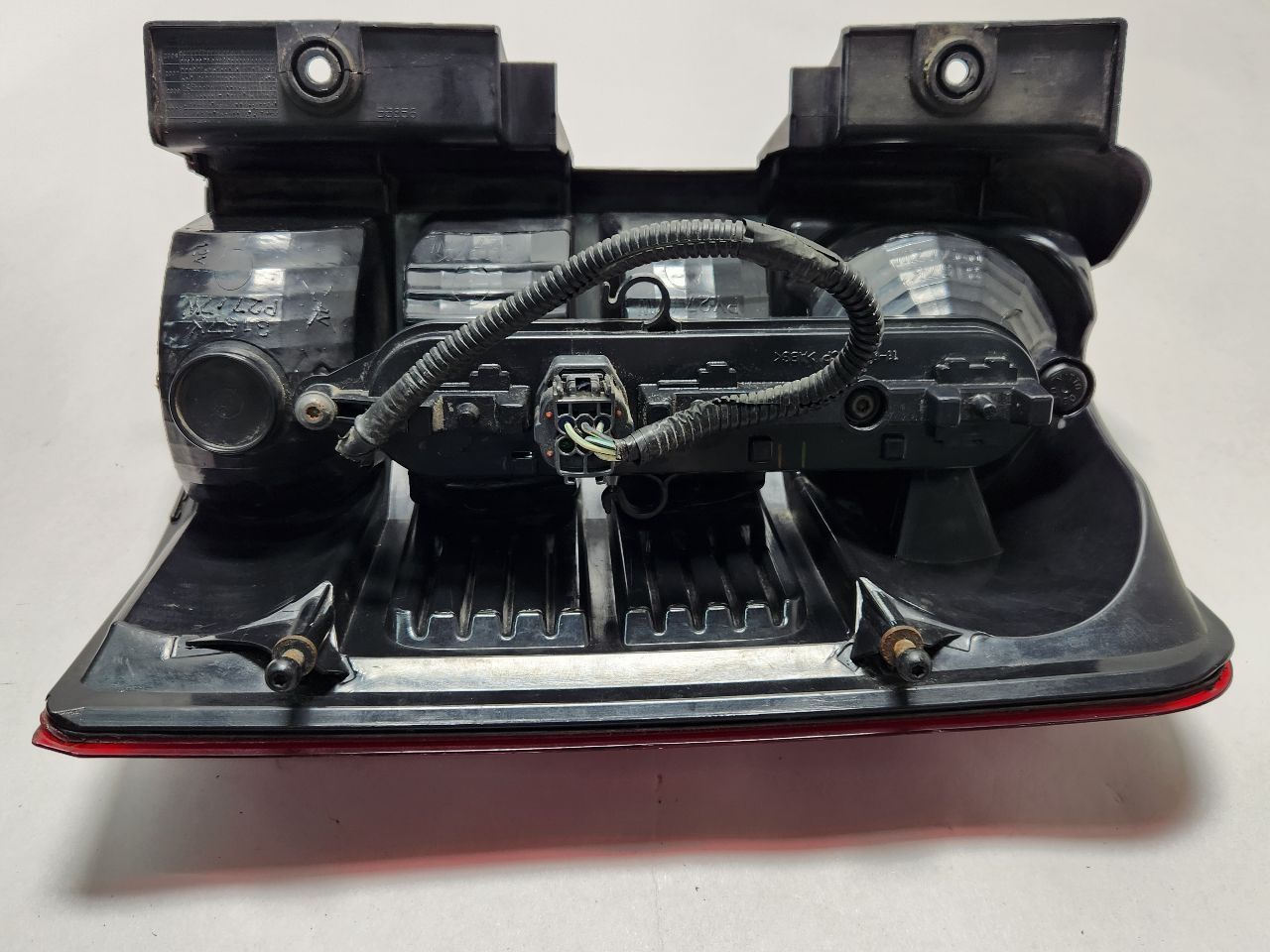 2011 JEEP LIBERTY 6cyl Gasoline 3.7 Left TAIL LAMP - 391405 — photo 6