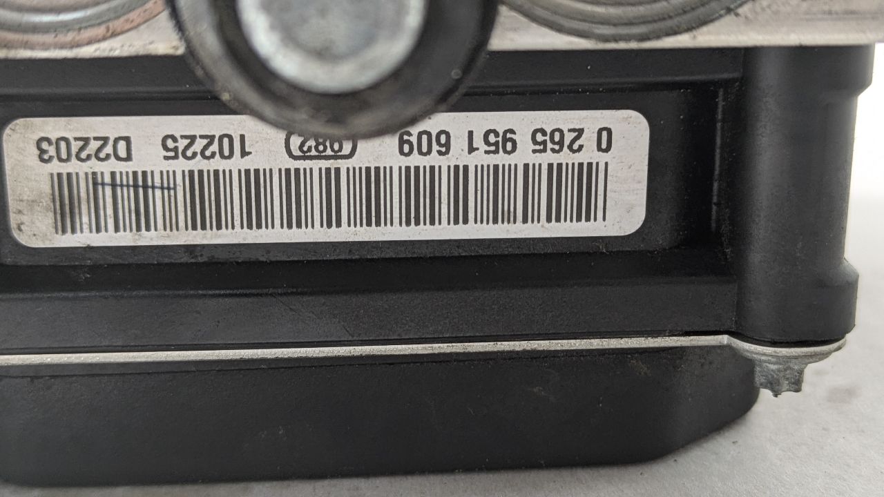 2011 JEEP LIBERTY 6cyl Gasoline 3.7 Anti-lock Brake Pts - 391406 — photo 3