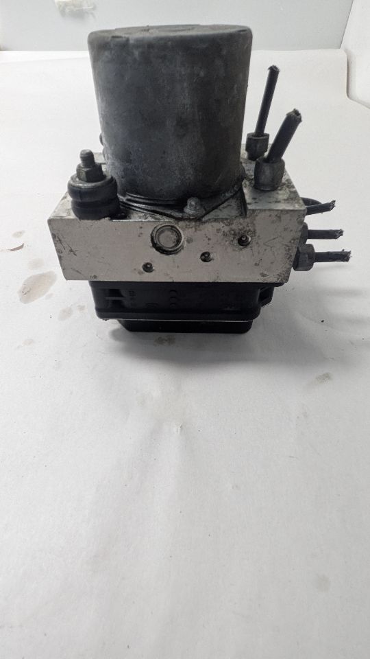 2011 JEEP LIBERTY 6cyl Gasoline 3.7 Anti-lock Brake Pts - 391406 — photo 4