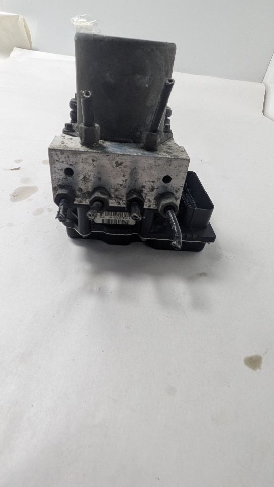 2011 JEEP LIBERTY 6cyl Gasoline 3.7 Anti-lock Brake Pts - 391406 — photo 5