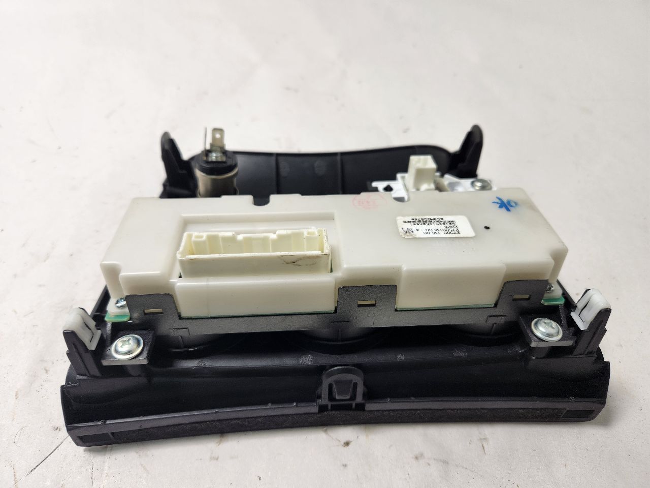 2012 NISSAN ROGUE 4cyl Gasoline 2.5 DOHC TEMP CONTROL - 391439 — photo 6
