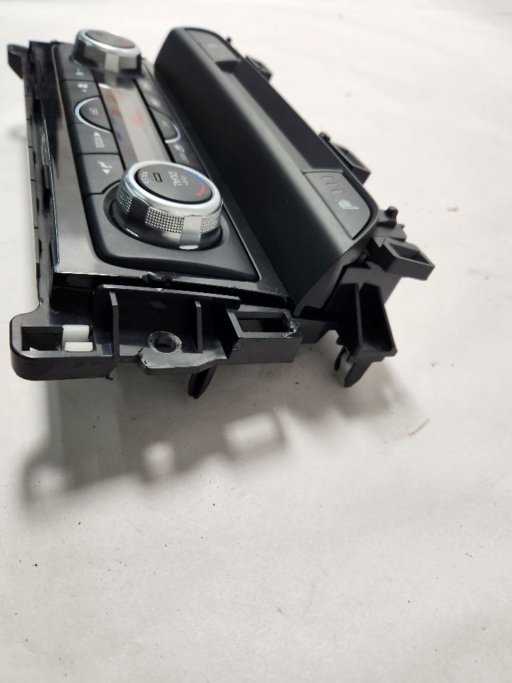 2016 MAZDA 6 4cyl Gasoline 2.5 DOHC TEMP CONTROL - 391474 — photo 4