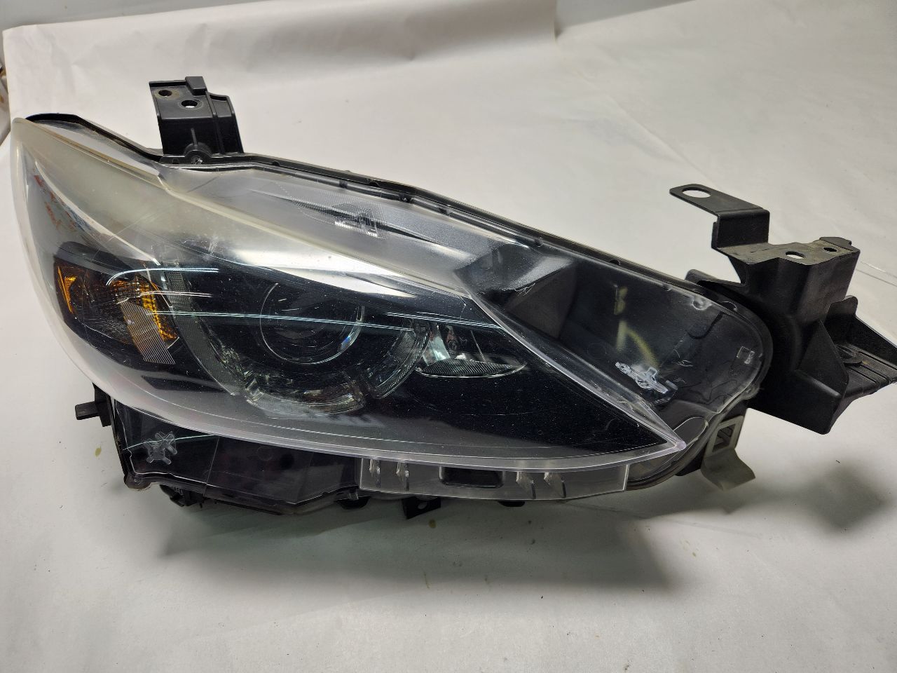 2016 MAZDA 6 4cyl Gasoline 2.5 DOHC Right HEADLAMP ASSEMBLY - 391477