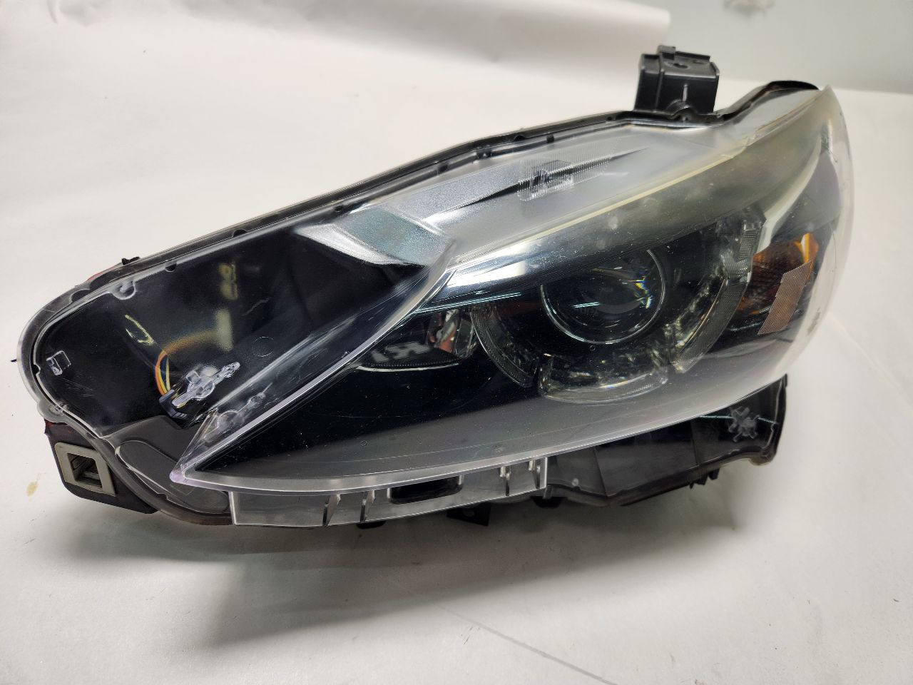 2016 MAZDA 6 4cyl Gasoline 2.5 DOHC Left HEADLAMP ASSEMBLY - 391478