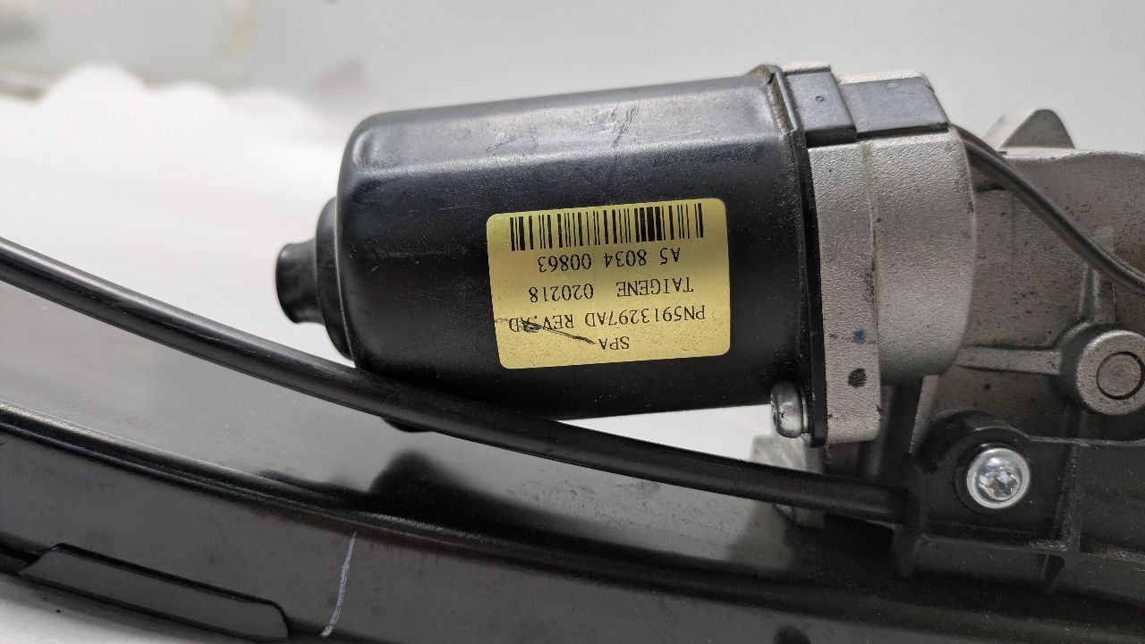 2018 DODGE CARAVAN 3.6L 6cyl VVT Left ELECTRIC DOOR MOTOR - 391493 — photo 4