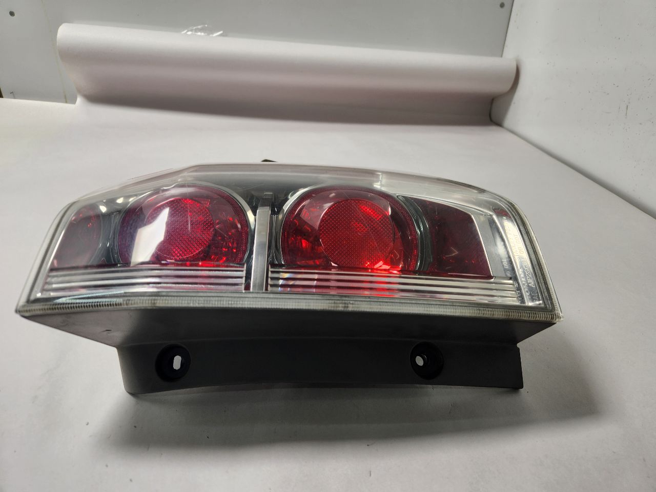 2008 HONDA PILOT 6cyl Gasoline 3.5 Right TAIL LAMP - 391615 — photo 2