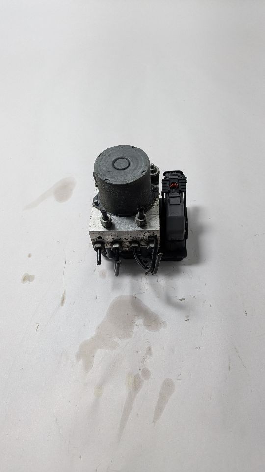 2015 BUICK ENCLAVE 6cyl Gasoline 3.6 Anti-lock Brake Pts - 391668