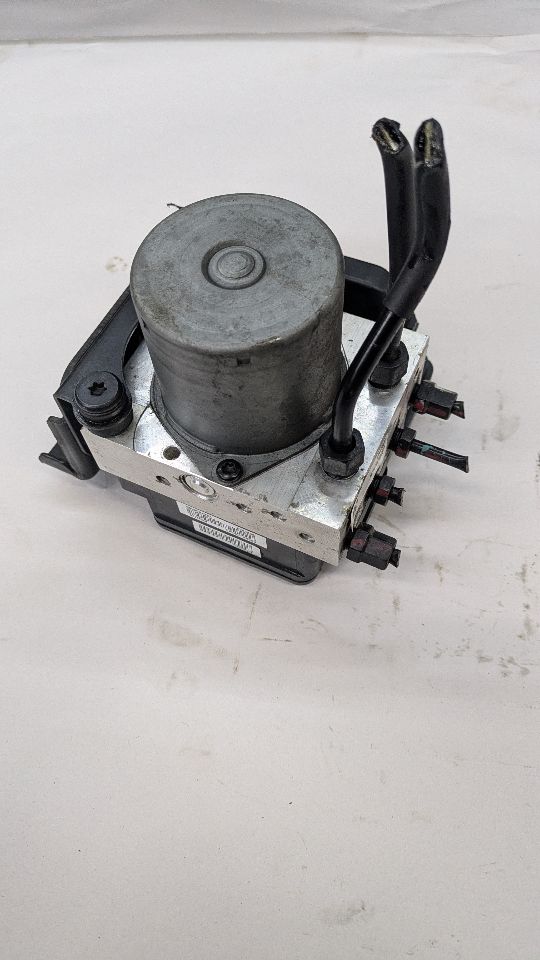 2016 KIA SORENTO 6cyl Gasoline 3.3 Anti-lock Brake Pts - 391676 — photo 5