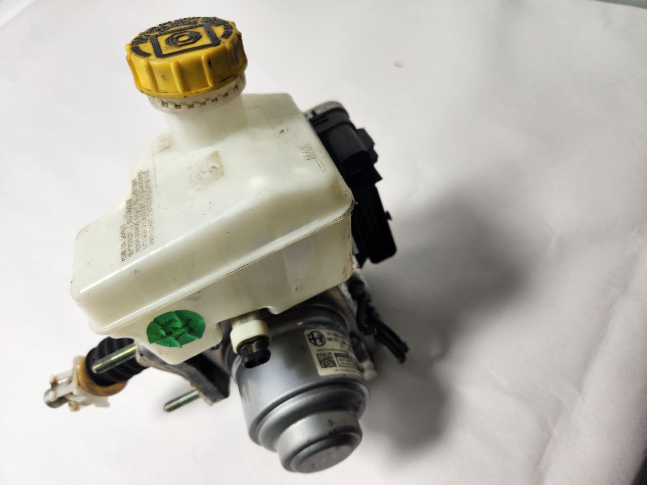 2018 ALFA-ROMEO GIULIA 2.0L 4cyl Turbo Gasoline Anti-lock Brake Pts - 391697 — photo 4