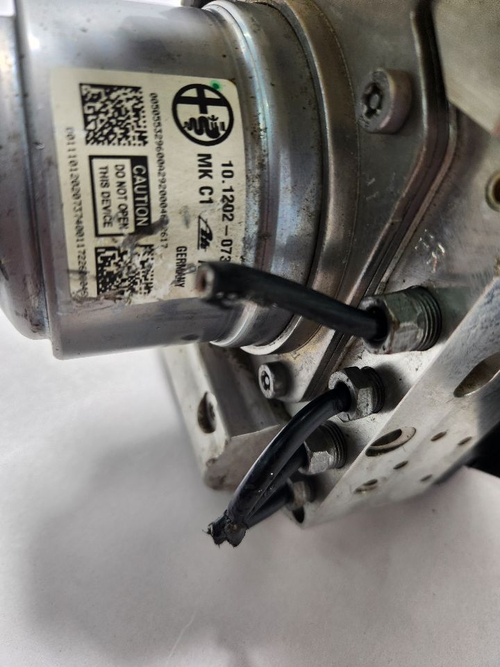 2018 ALFA-ROMEO GIULIA 2.0L 4cyl Turbo Gasoline Anti-lock Brake Pts - 391697 — photo 5