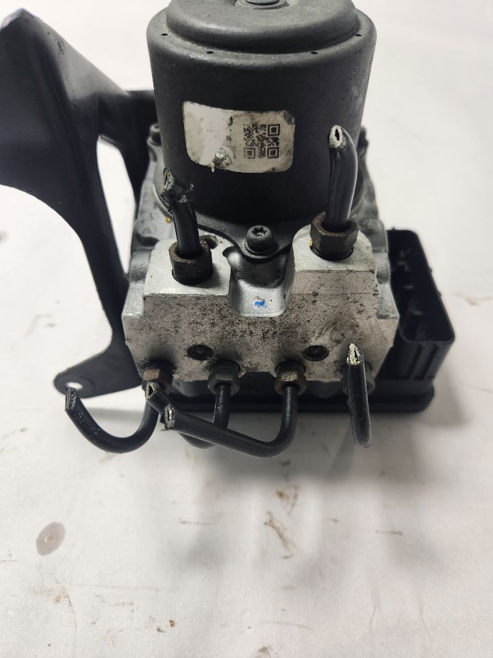 2008 ACURA TL 3.2L 6cyl Gasoline VVT Anti-lock Brake Pts - 391704 — photo 2