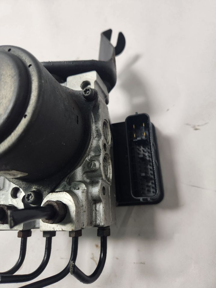 2008 ACURA TL 3.2L 6cyl Gasoline VVT Anti-lock Brake Pts - 391704 — photo 3