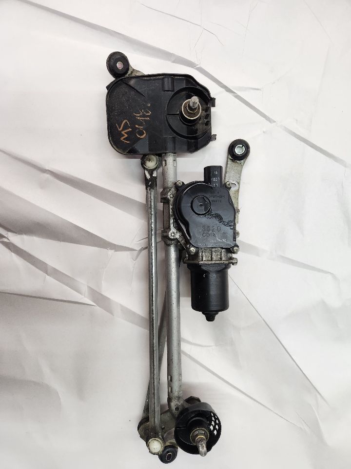 2014 INFINITI Q50 6cyl Hybrid 3.5 liter WIPER MOTOR, WDSH - 391728 — photo 1