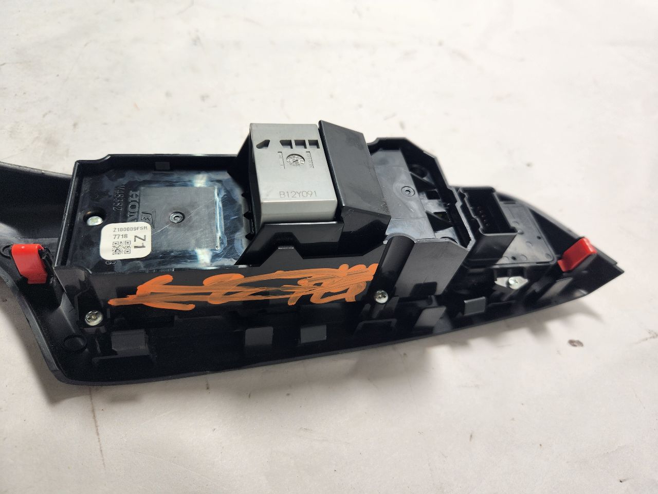 2013 HONDA CIVIC 4cyl Gasoline 1.8 VTEC Left Front Door Switch - 391742 — photo 7