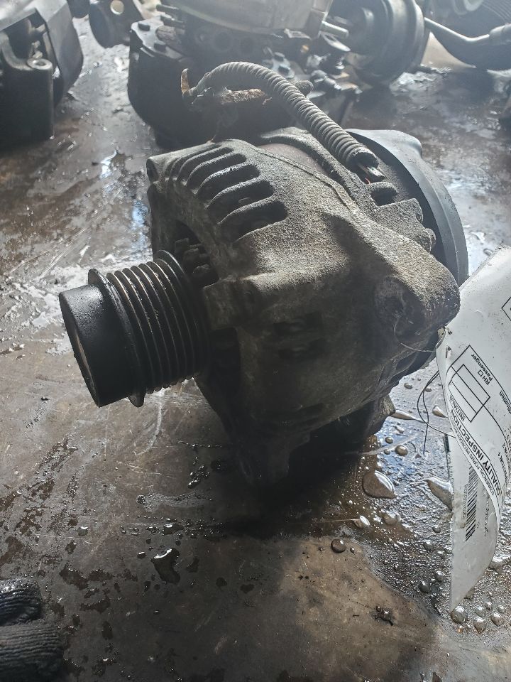 2009 PONTIAC VIBE 4cyl Gasoline 2.4 ALTERNATOR - 391822