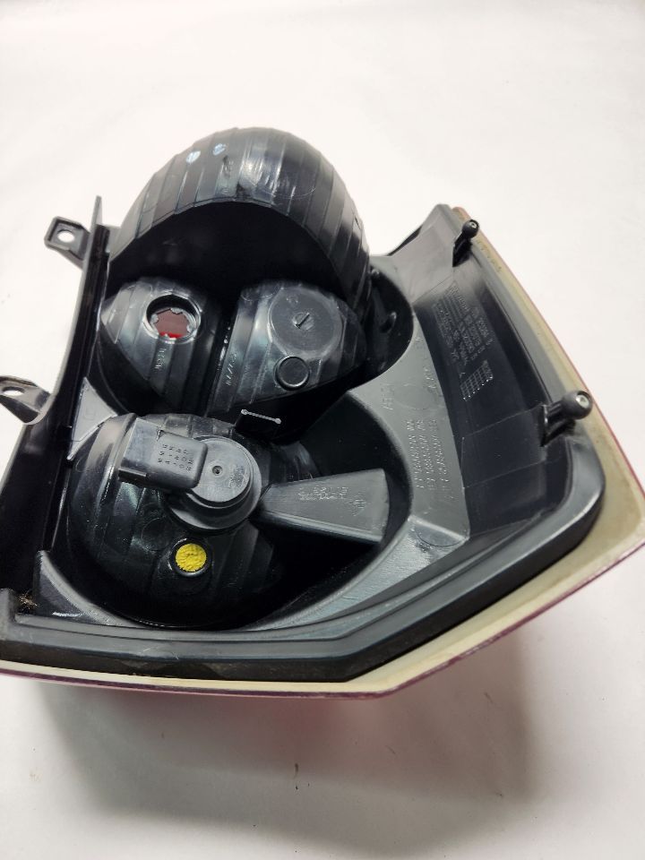 2010 DODGE CALIBER 4cyl Gasoline 2.0 Dohc Right TAIL LAMP - 391841 — photo 6