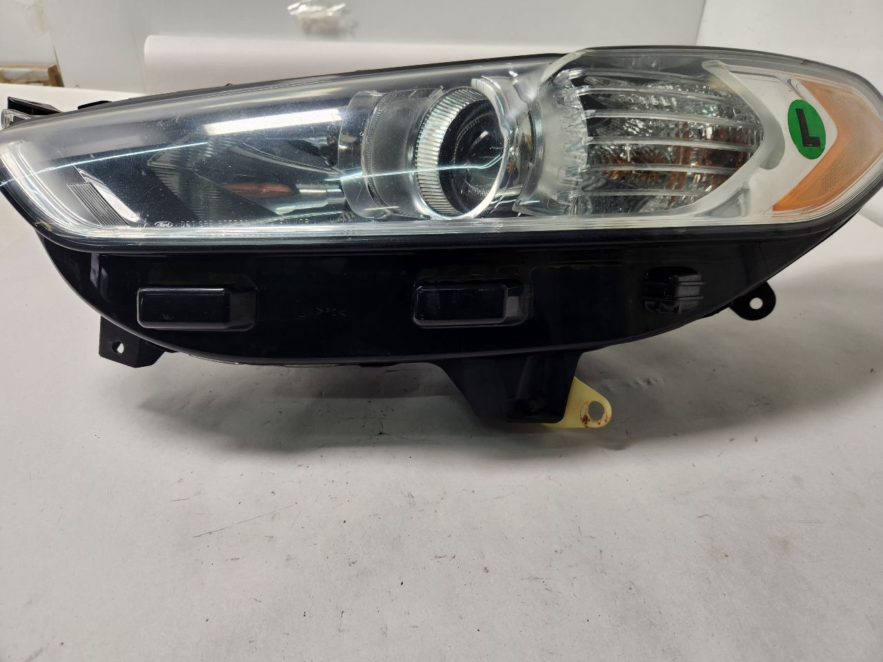 2013 FORD FUSION 4cyl Gasoline 2.5 Left HEADLAMP ASSEMBLY - 391863 — photo 5