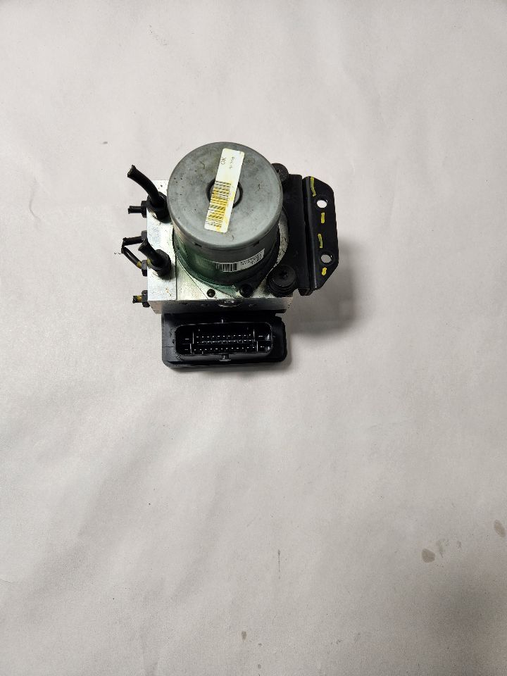 2018 HYUNDAI SONATA 2.4L 4cyl Gasoline VVT Anti-lock Brake Pts - 391874 — photo 1