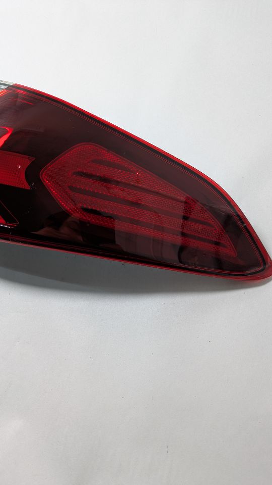 2018 HYUNDAI SONATA 2.4L 4cyl Gasoline VVT Left TAIL LAMP - 391876 — photo 2