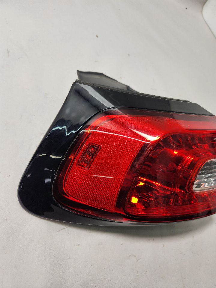 2014 JEEP CHEROKEE 6cyl Gasoline 3.2 Left TAIL LAMP - 391919 — photo 2