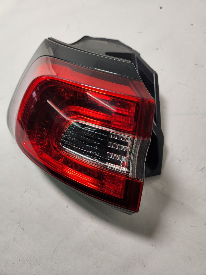 2014 JEEP CHEROKEE 6cyl Gasoline 3.2 Left TAIL LAMP - 391919 — photo 3