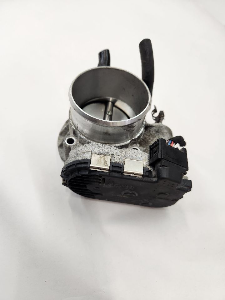 2011 KIA OPTIMA 4cyl Gasoline 2.4 THROTTLE BODY ASSY - 391962 — photo 2