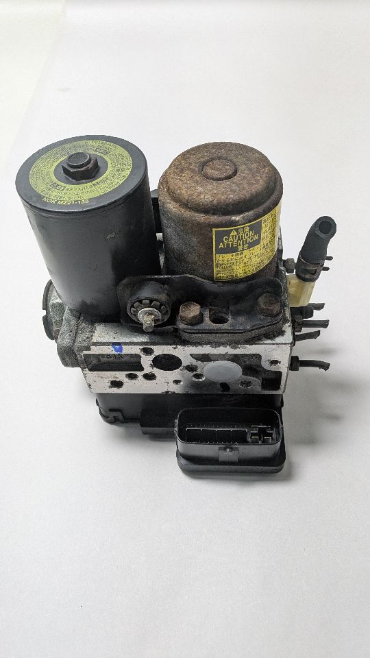 2010 TOYOTA CAMRY 4cyl Hybrid 2.4 Anti-lock Brake Pts - 391982