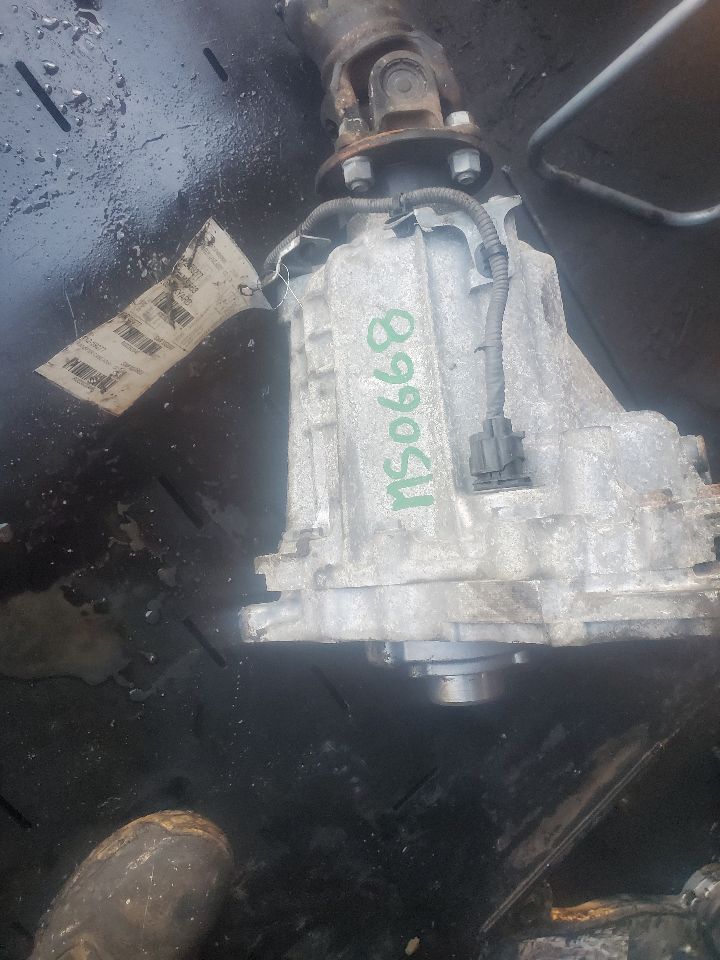 2015 INFINITI Q40 6cyl Gasoline 3.7 TRANSFER CASE ASSY - 392046