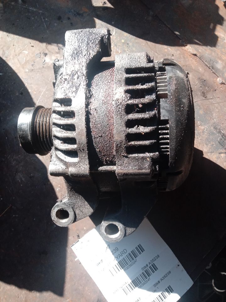 2013 FORD ESCAPE 4cyl 1.6 EcoBoost ALTERNATOR - 392047 — photo 1