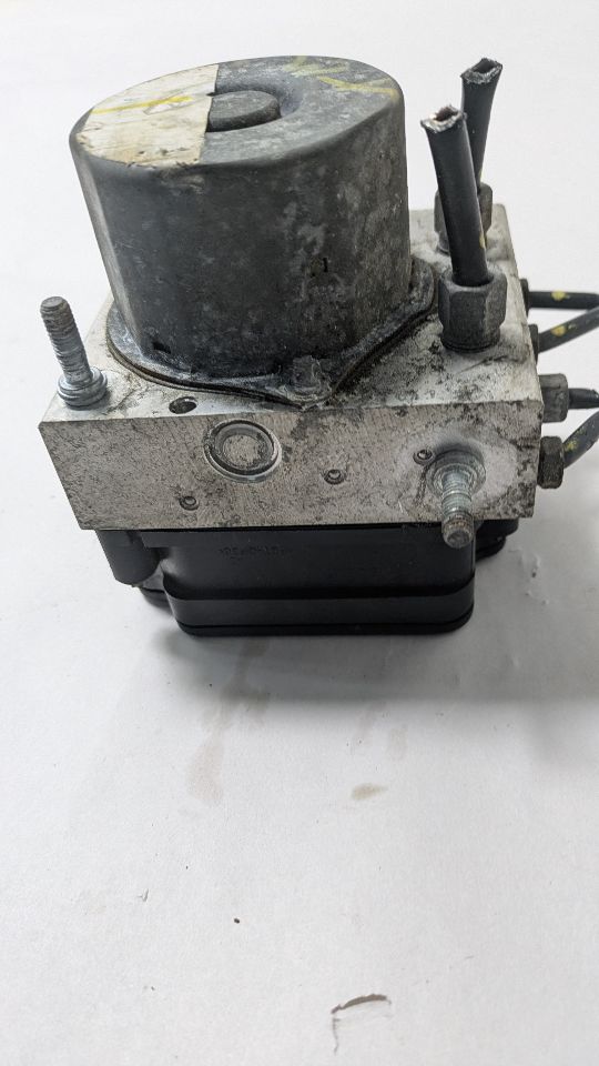 2014 NISSAN ROGUE 4cyl Gasoline 2.5 DOHC Anti-lock Brake Pts - 392114 — photo 4
