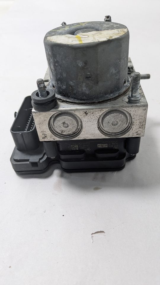 2014 NISSAN ROGUE 4cyl Gasoline 2.5 DOHC Anti-lock Brake Pts - 392114 — photo 5