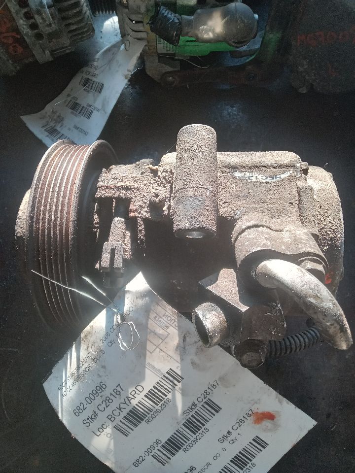 2006 CHEVROLET COLORADO 4cyl Gasoline 2.8 AC COMPRESSOR - 392318