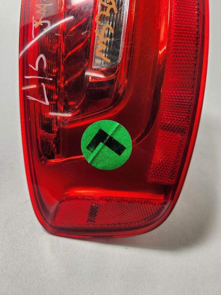 2014 AUDI A4 4cyl Gasoline Turbo 2.0 Left TAIL LAMP - 392645 — photo 8