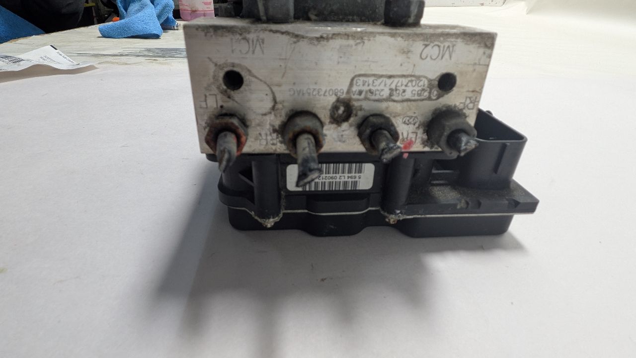 2012 FIAT 500 4cyl Gasoline 1.4 Anti-lock Brake Pts - 392753 — photo 6