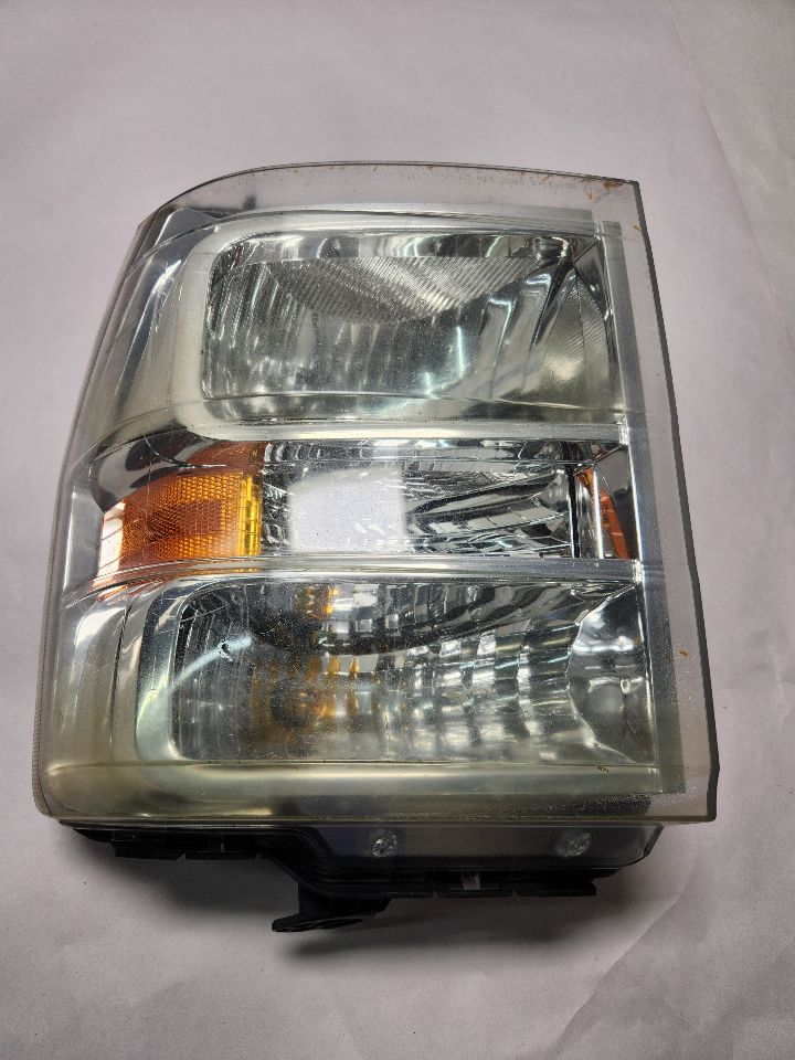 2010 FORD E250 VAN 4.6L 8cyl Gasoline Left HEADLAMP ASSEMBLY - 392776
