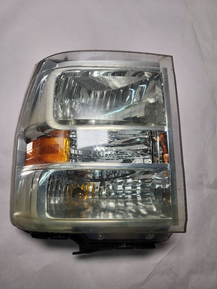 2010 FORD E250 VAN 4.6L 8cyl Gasoline Left HEADLAMP ASSEMBLY - 392776 — photo 2