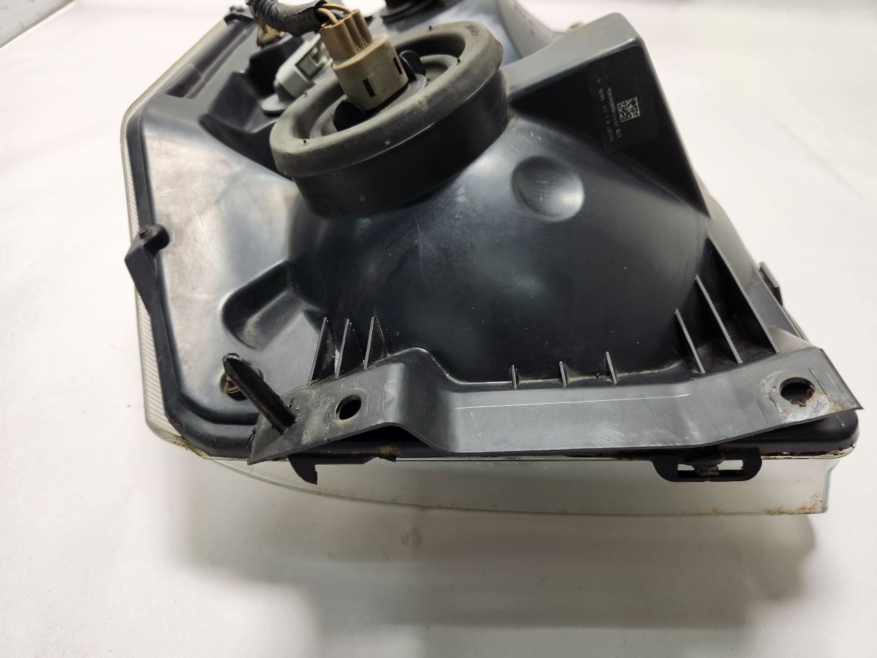 2010 FORD E250 VAN 4.6L 8cyl Gasoline Left HEADLAMP ASSEMBLY - 392776 — photo 6